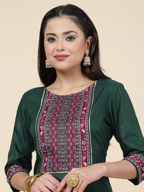 Women Straight Kurta Set With Pant And Dupata dark Green